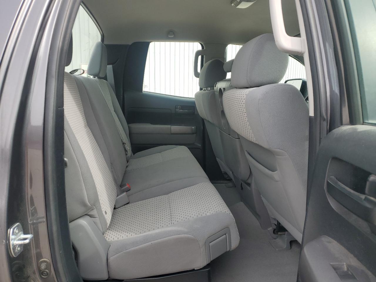 2011 Toyota Tundra - Image 10