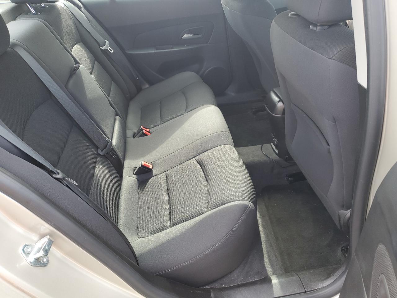 2014 Chevrolet Cruze - Image 10