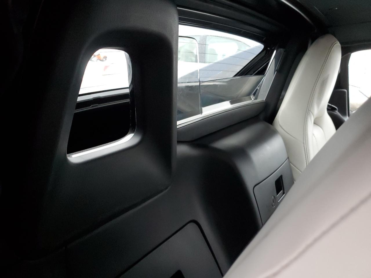 2021 Mazda MX-5 - Image 10