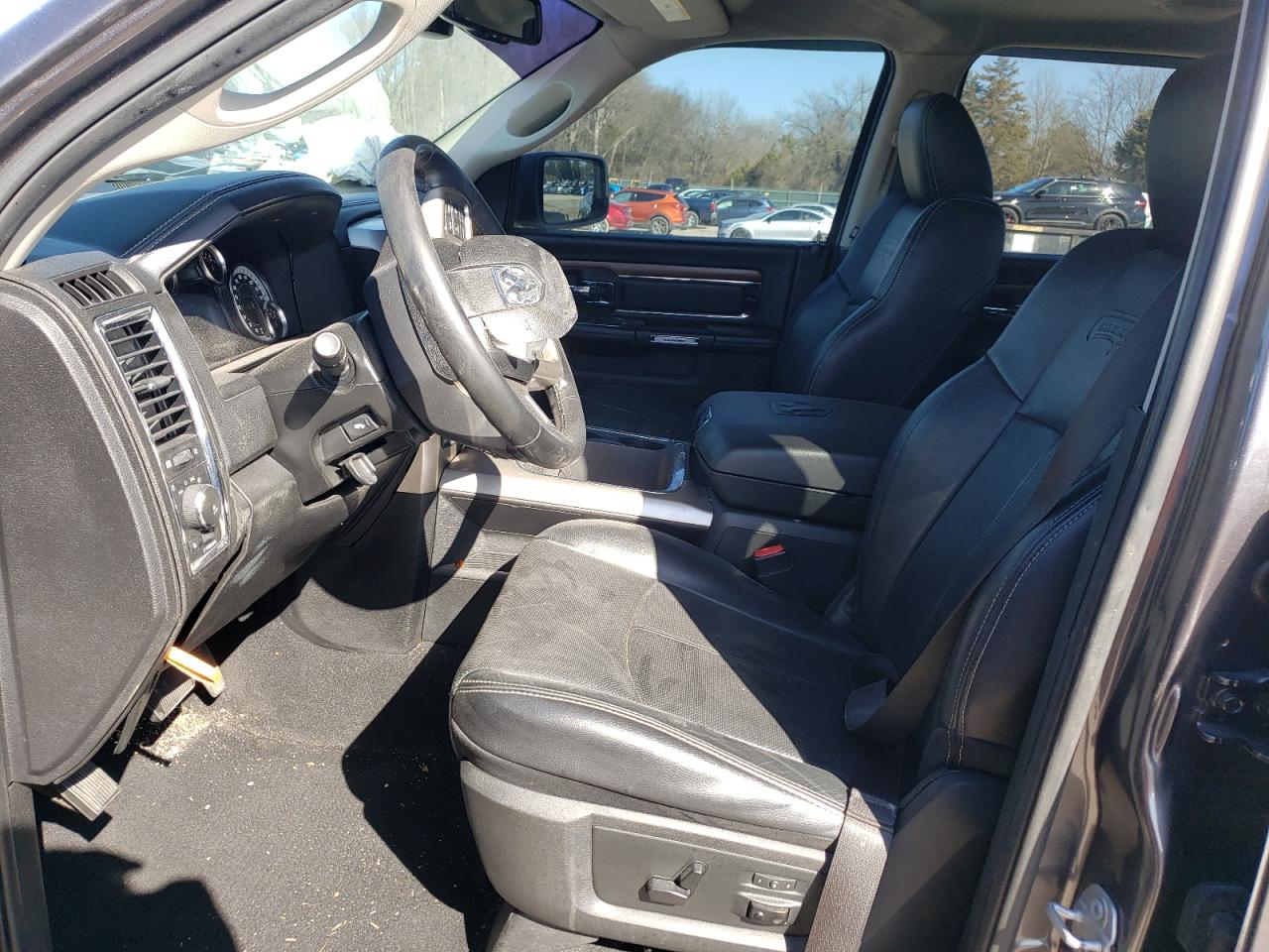 2018 RAM 1500 - Image 7