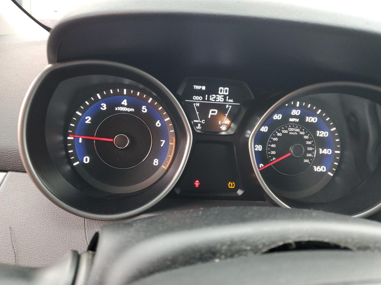 2011 Hyundai Elantra - Image 9