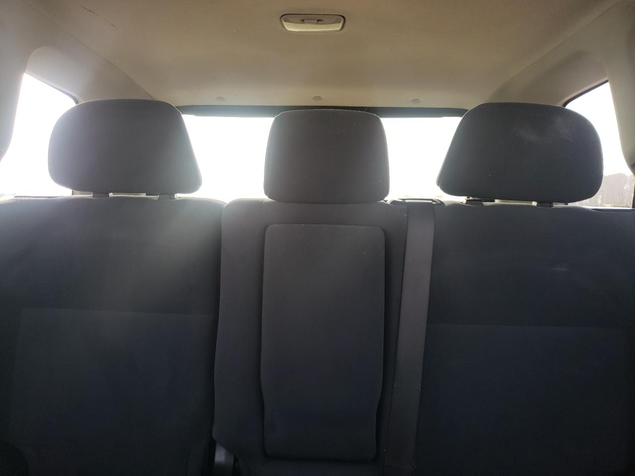 2005 Mitsubishi Outlander - Image 10