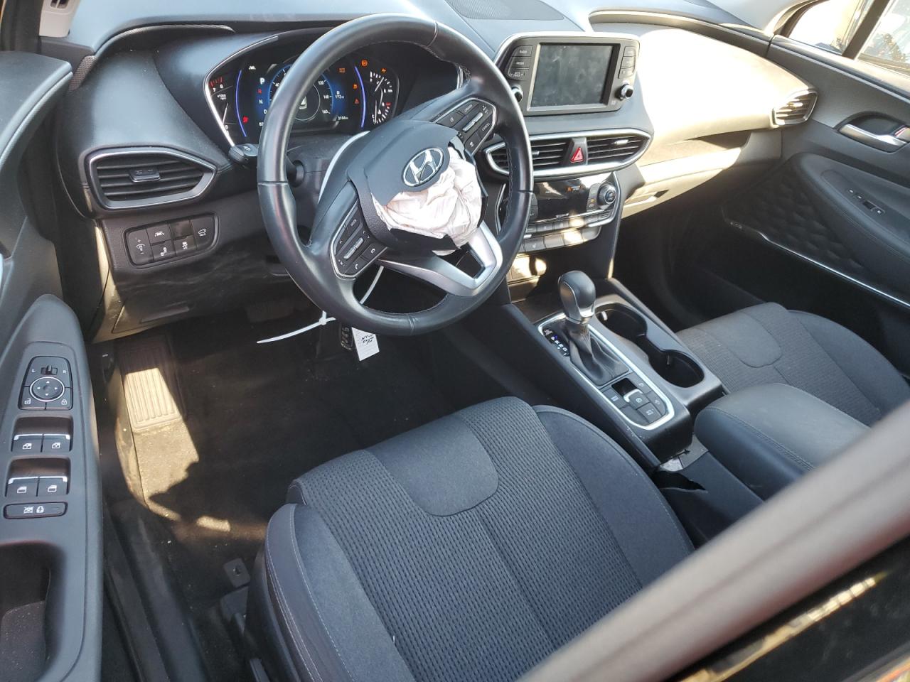 2020 Hyundai Santa Fe - Image 8