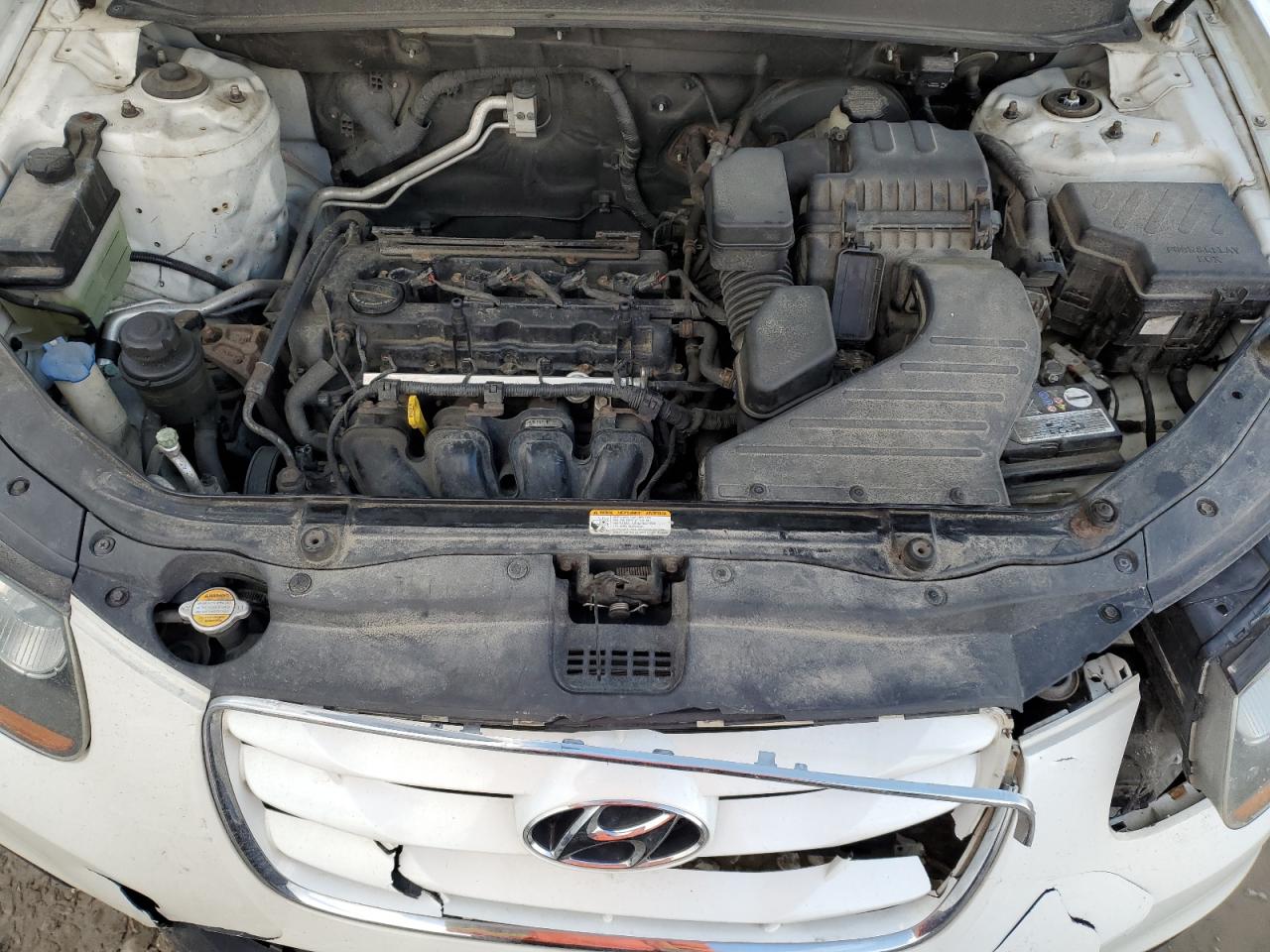 2010 Hyundai Santa Fe - Image 11