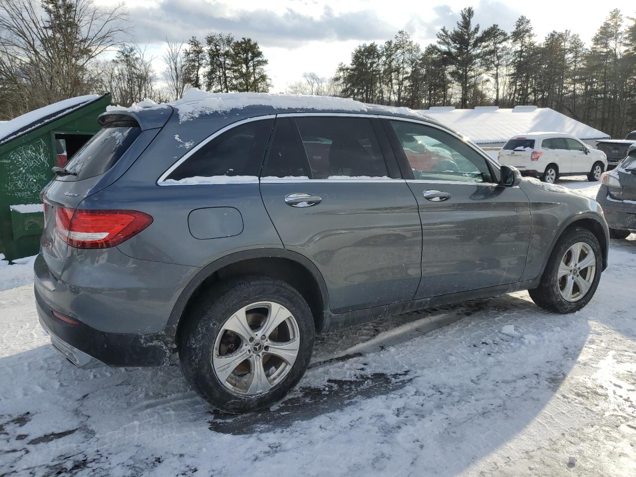 2018 Mercedes-Benz GLC - Image 3