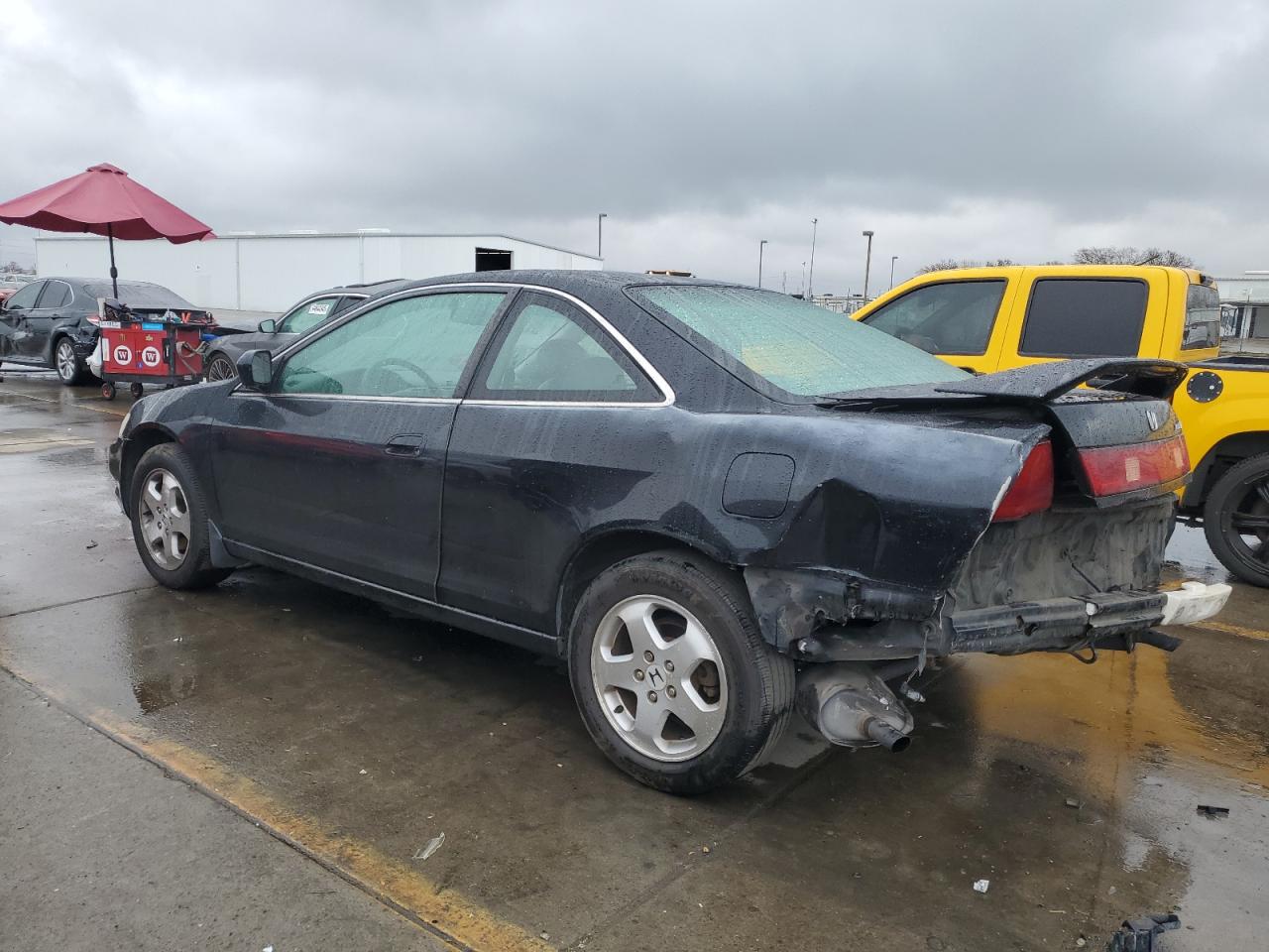 2000 Honda Accord - Image 2