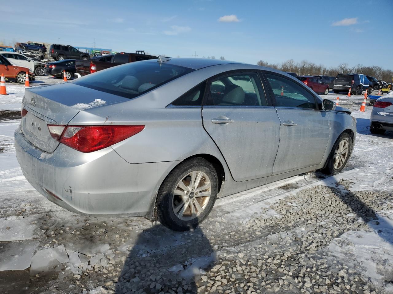 2013 Hyundai Sonata - Image 3