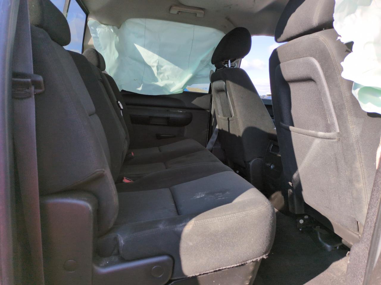 2011 GMC Sierra - Image 10