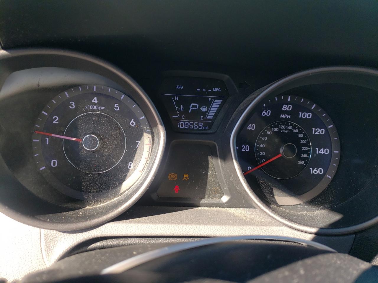 2016 Hyundai Elantra - Image 9