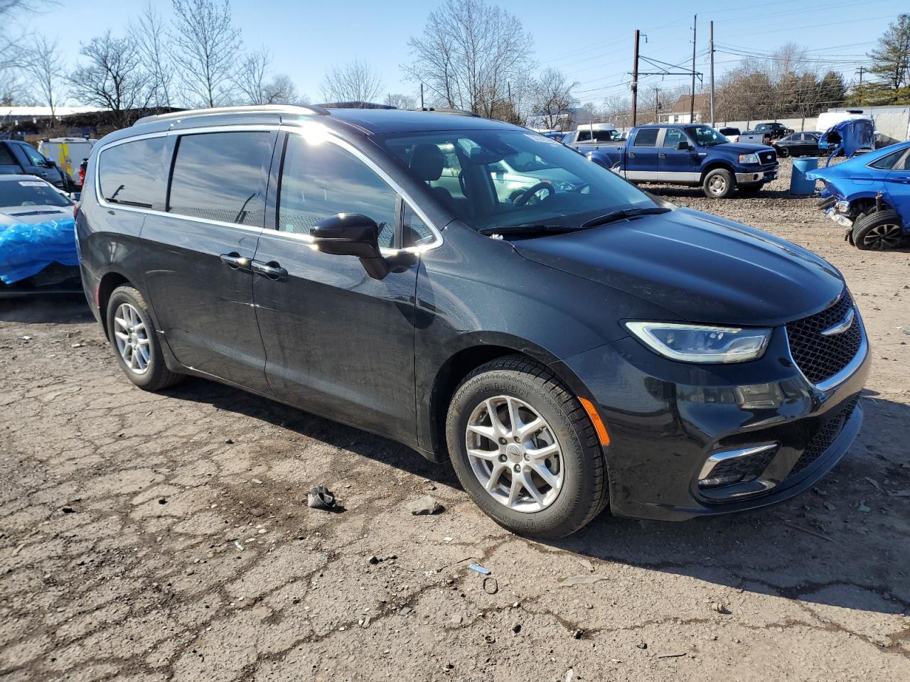 2022 Chrysler Pacifica - Image 4