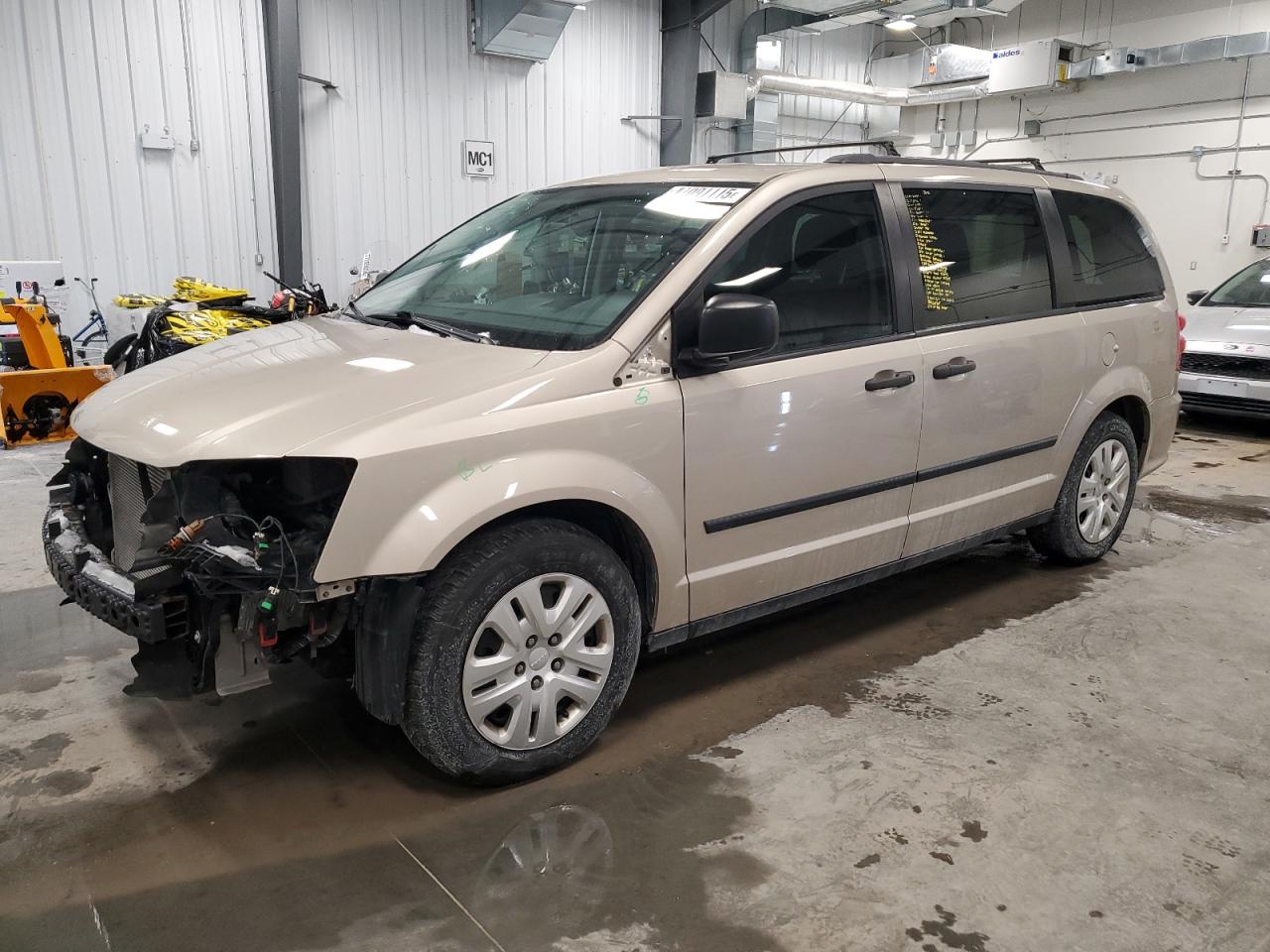 2015 Dodge Caravan - Image 1
