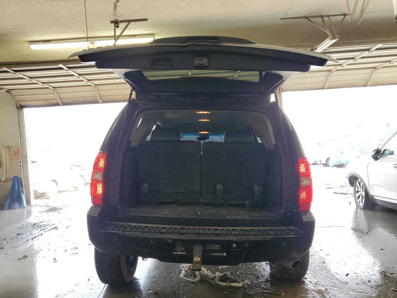2008 Chevrolet Tahoe - Image 6