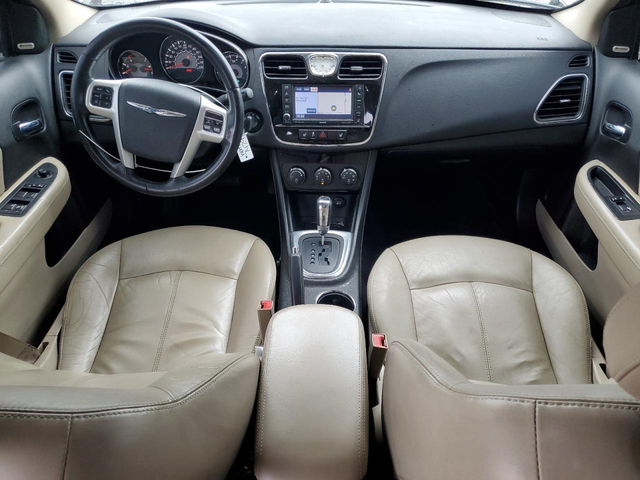 2013 Chrysler 200 - Image 8
