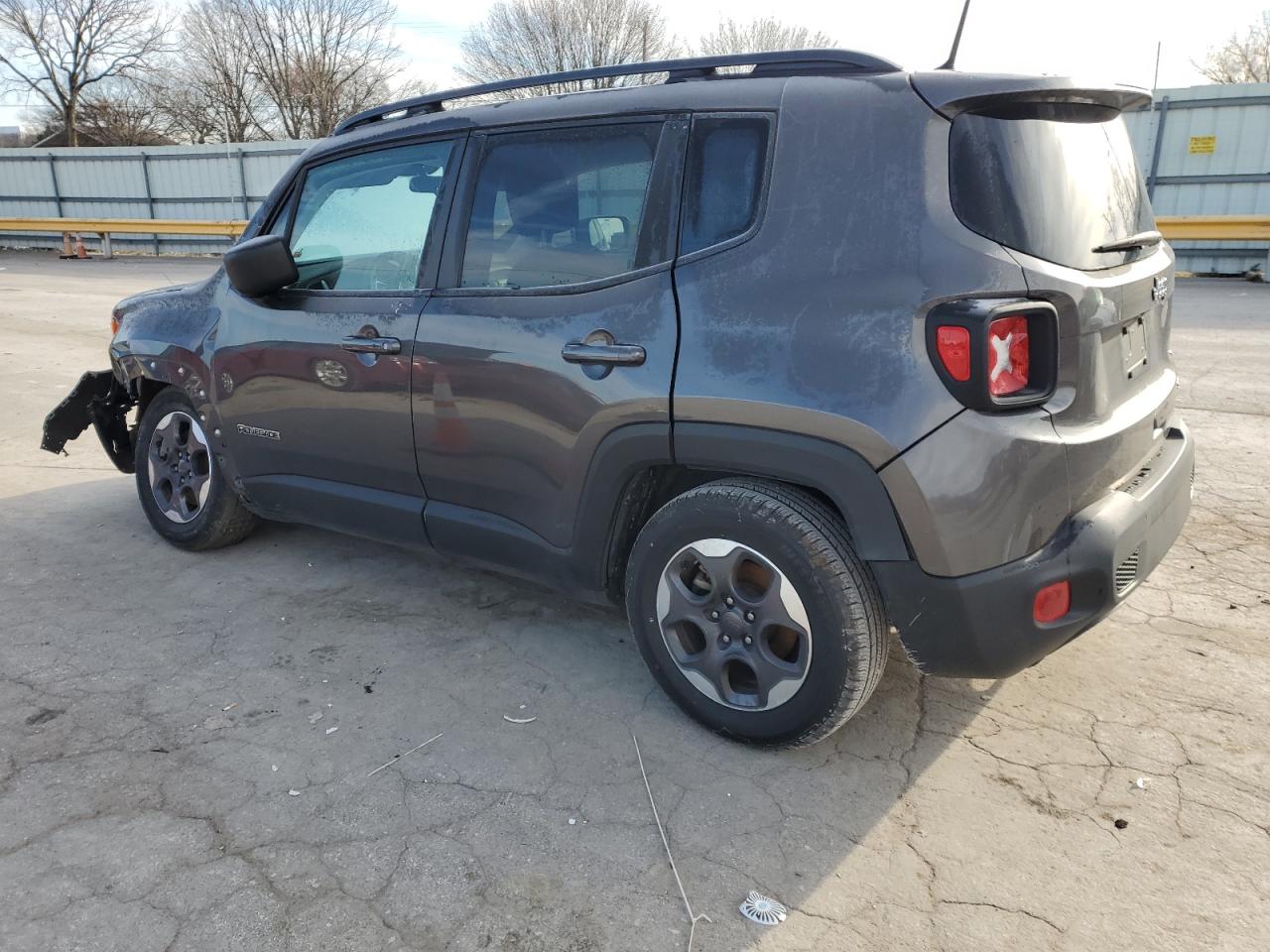 2018 Jeep Renegade - Image 2