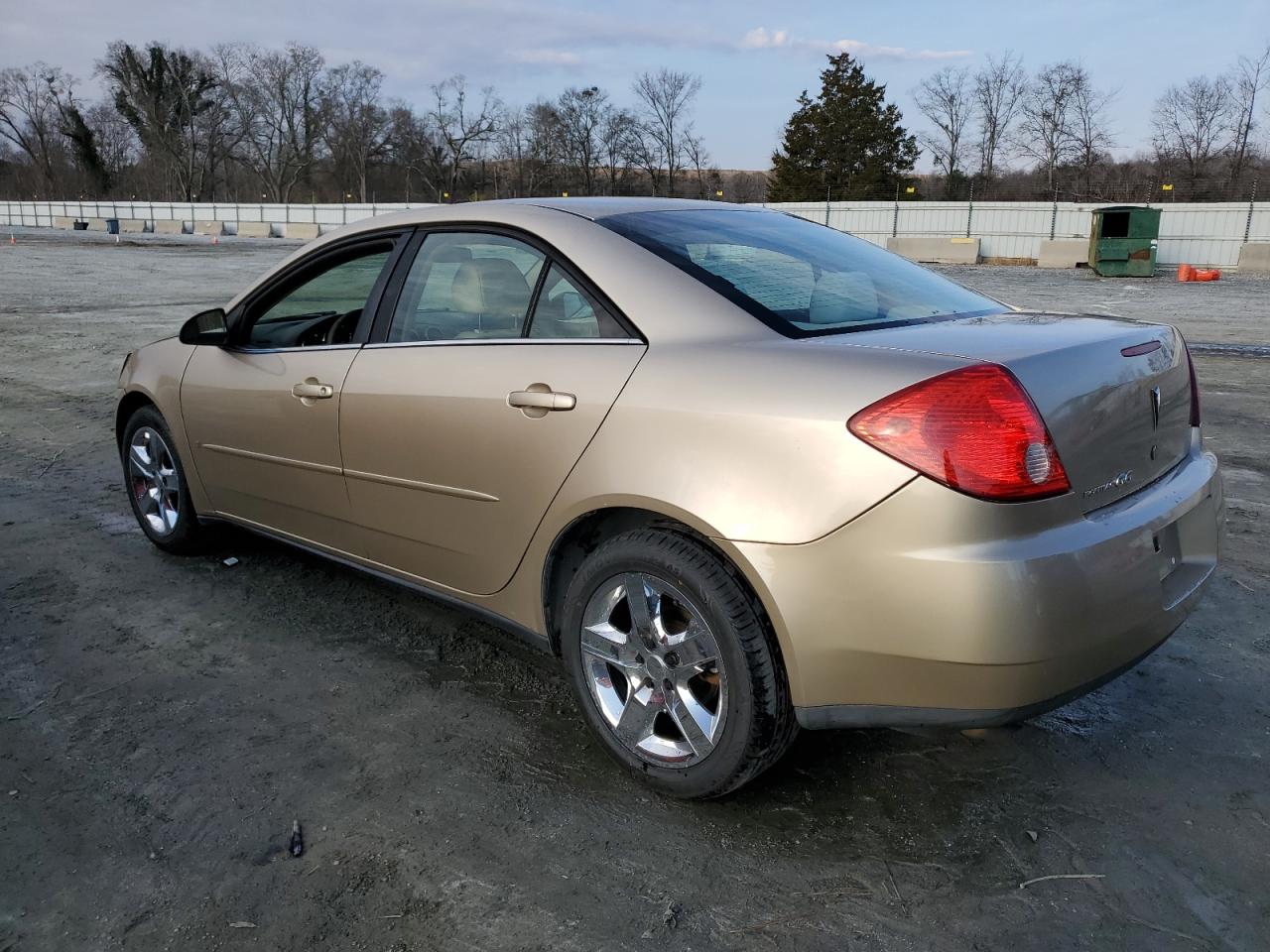 2007 Pontiac G6 - Image 2