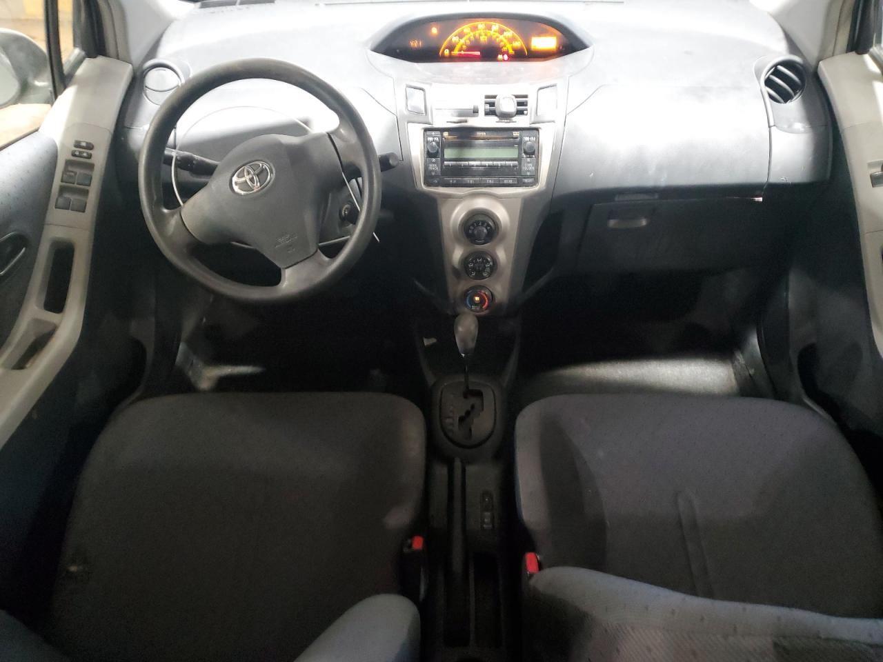 2009 Toyota Yaris - Image 8