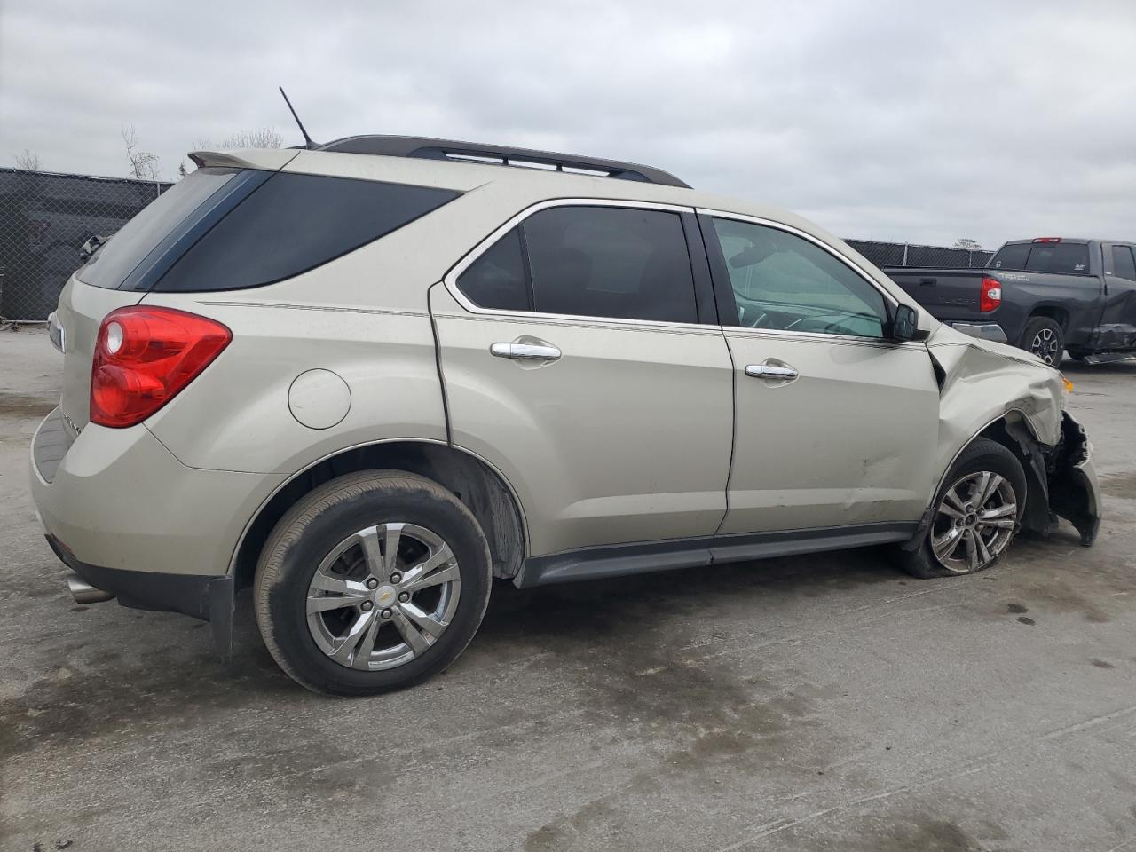 2014 Chevrolet Equinox - Image 3