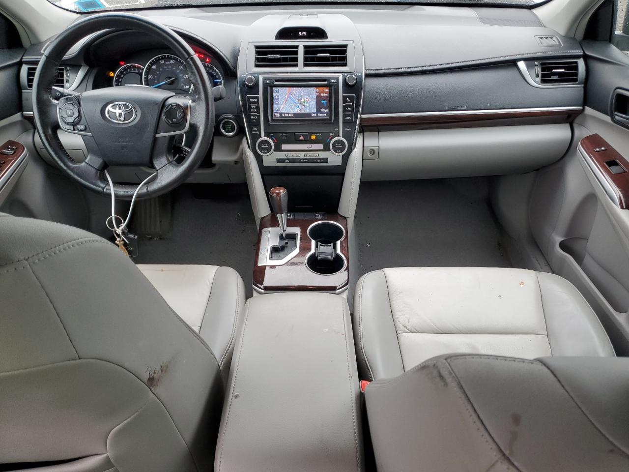 2012 Toyota Camry - Image 8