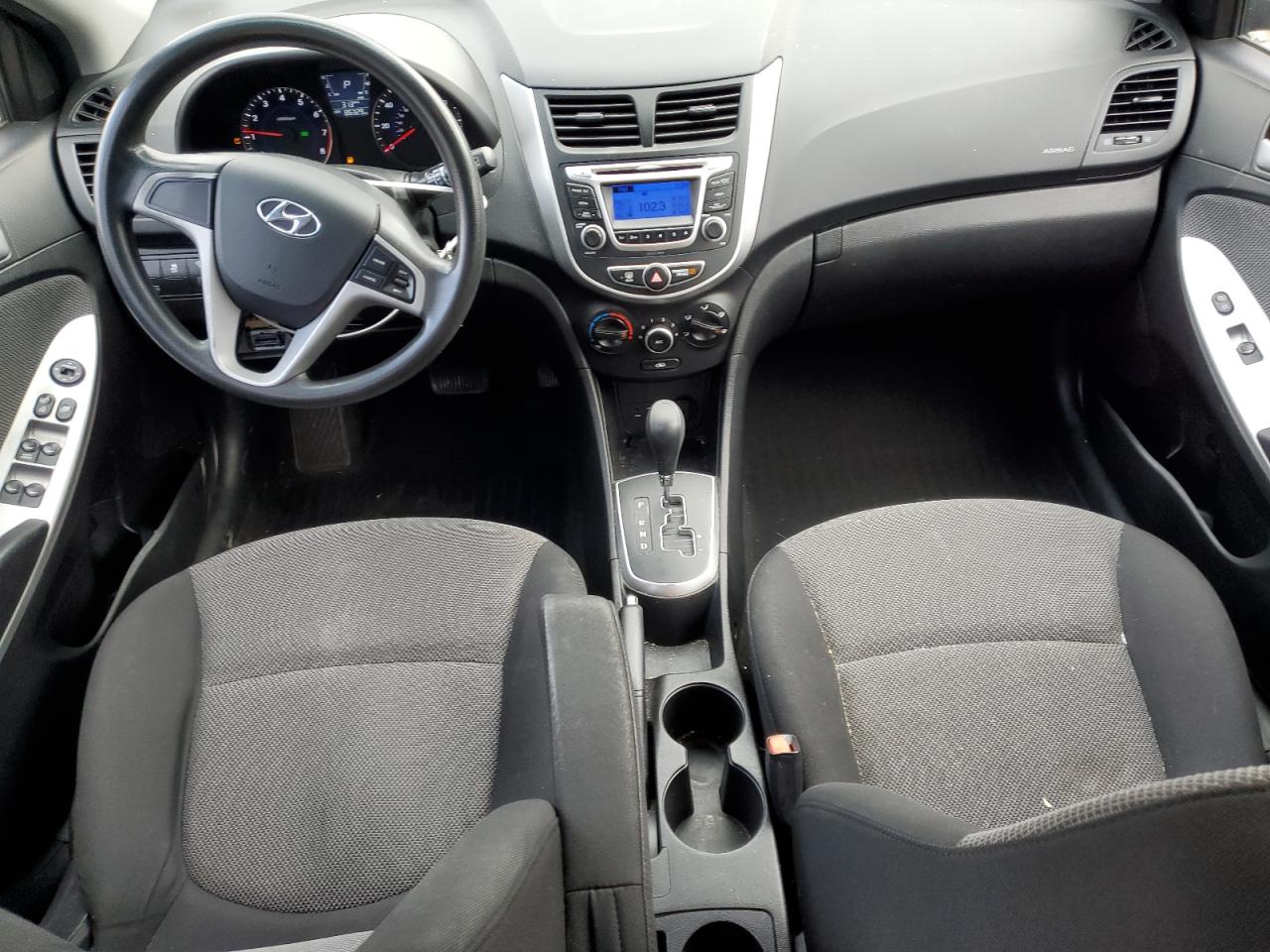 2014 Hyundai Accent - Image 8