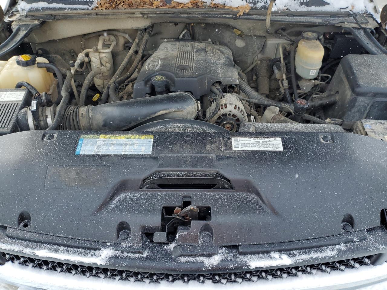 2001 Chevrolet Silverado - Image 11