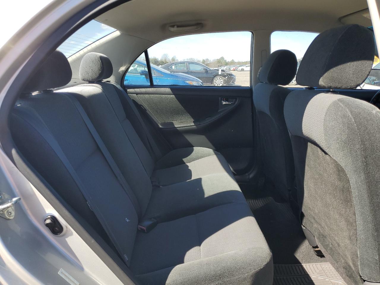 2004 Toyota Corolla - Image 10