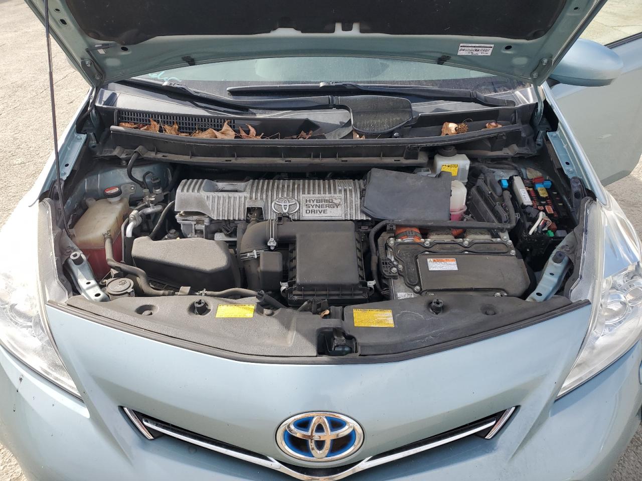 2014 Toyota Prius - Image 11