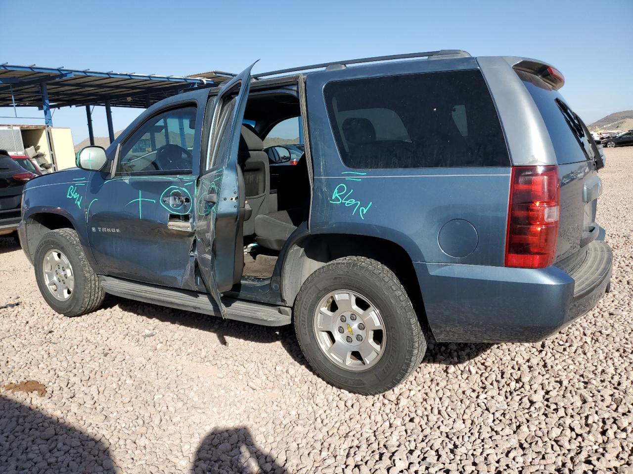 2009 Chevrolet Tahoe - Image 2