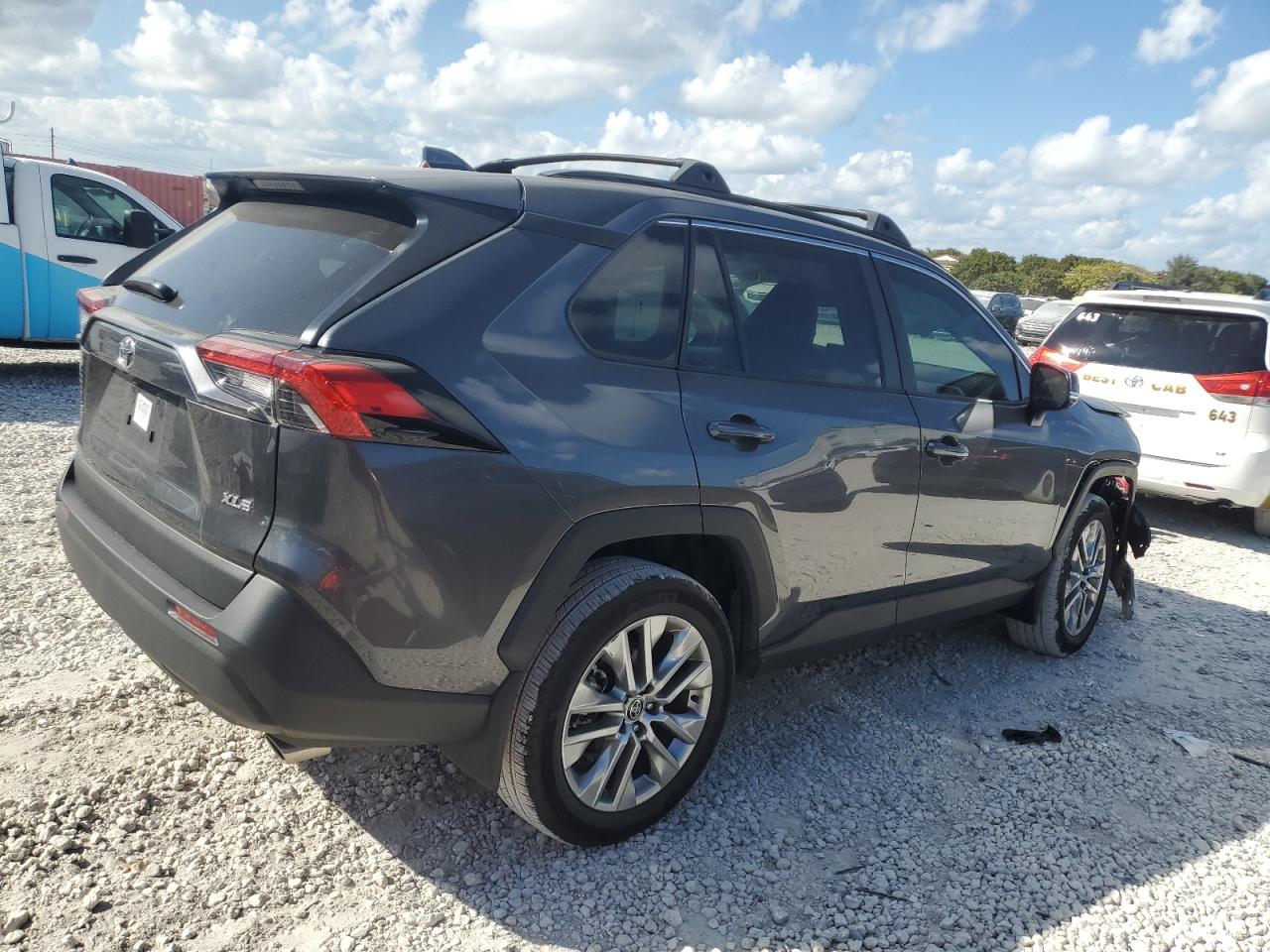 2024 Toyota RAV 4 - Image 3