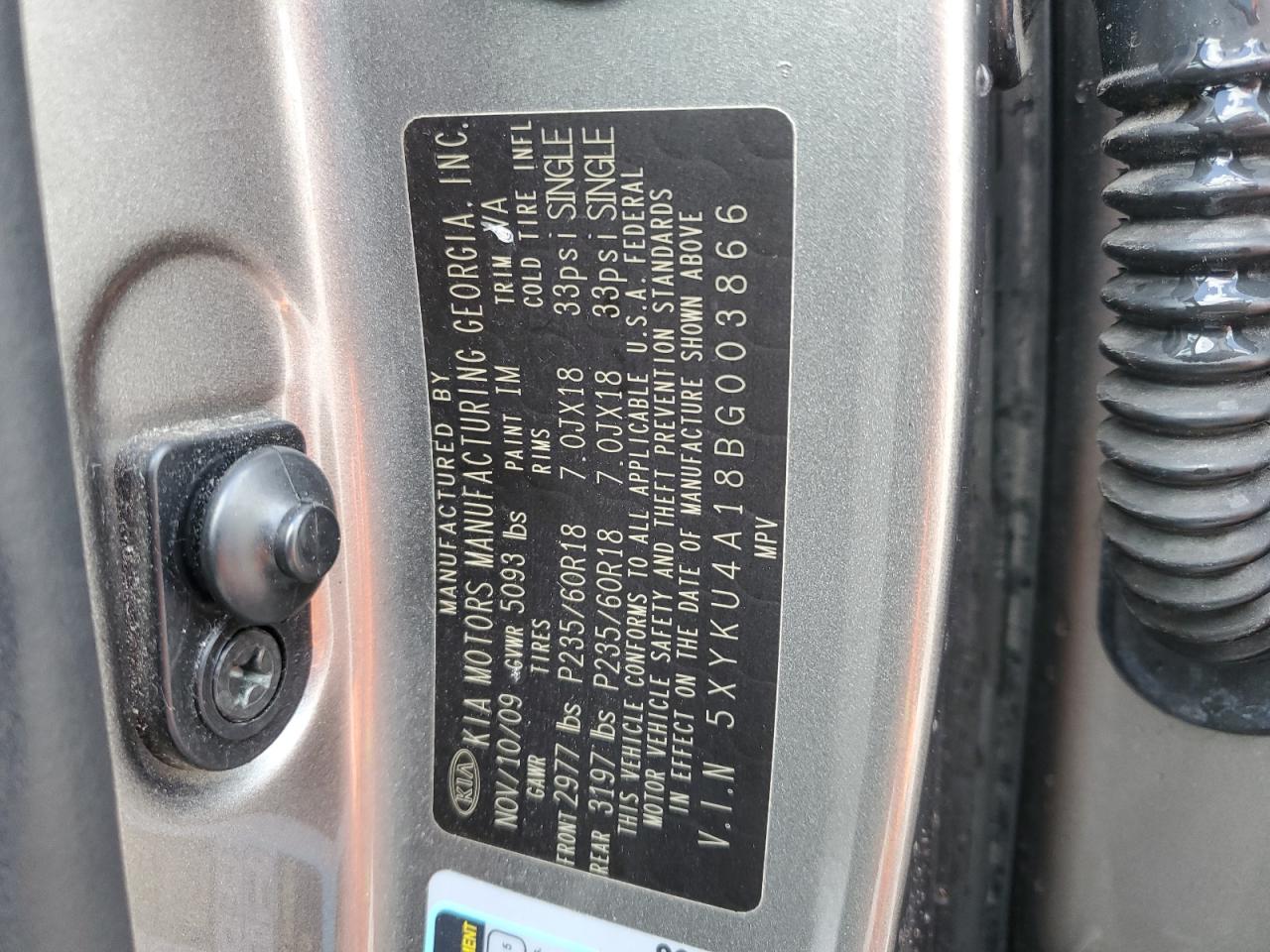 2011 Kia Sorento - Image 13