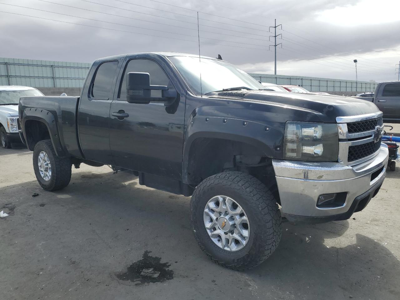 2011 Chevrolet Silverado - Image 4