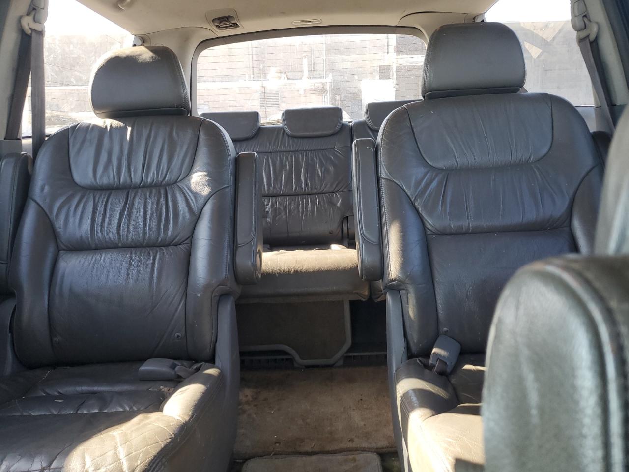 2005 Honda Odyssey - Image 10