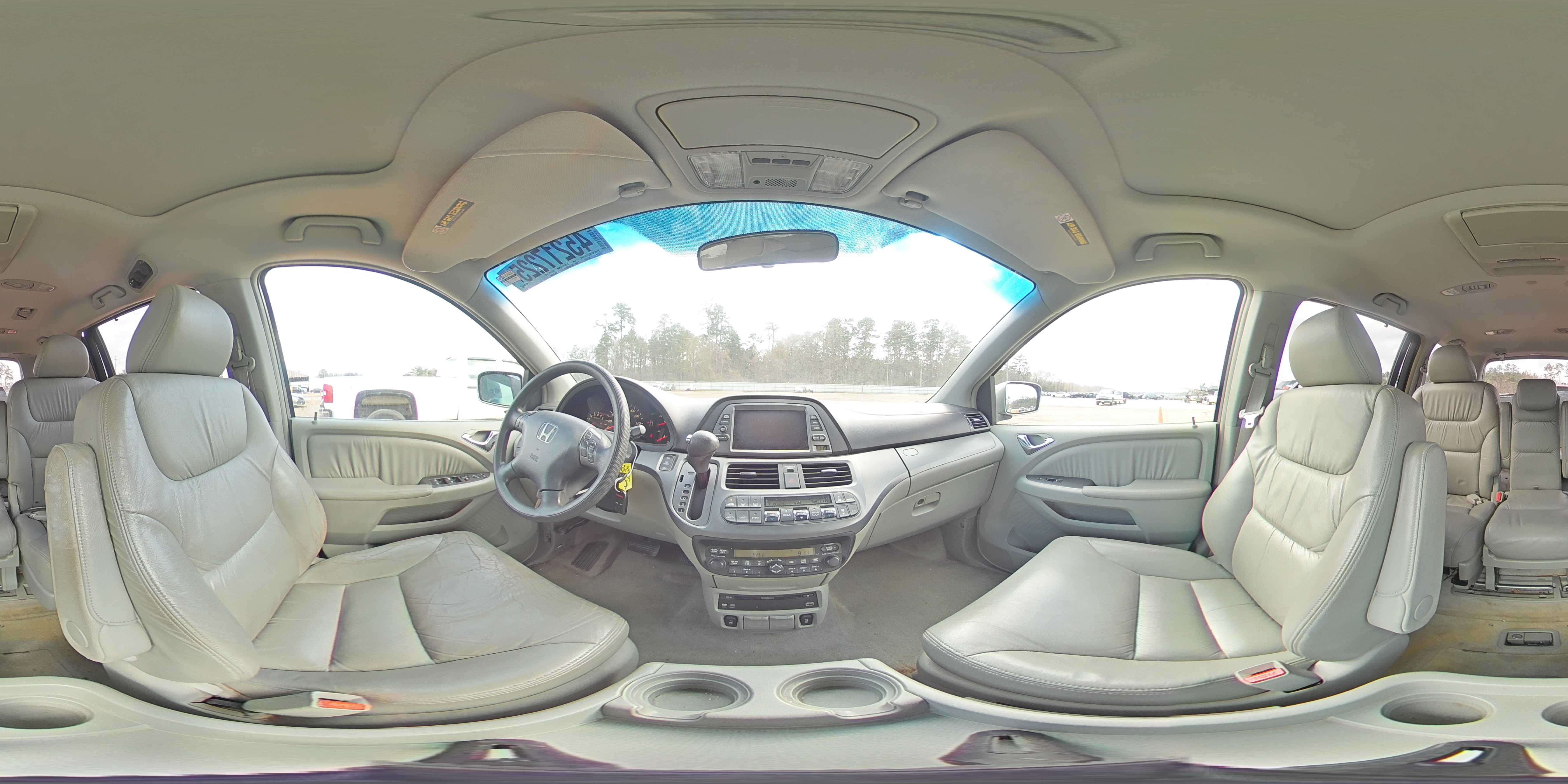 2005 Honda Odyssey - Image 13