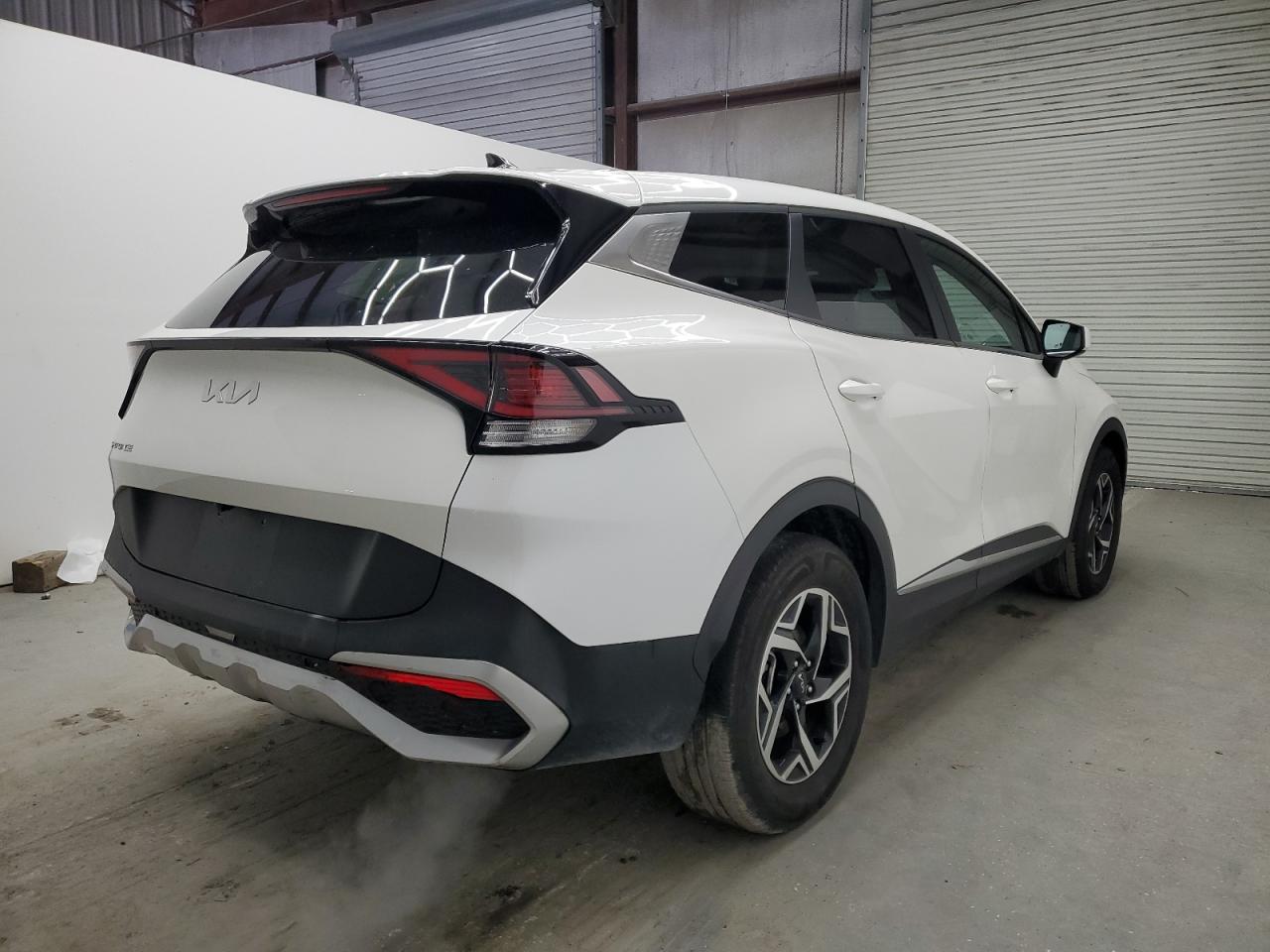 2024 Kia Sportage - Image 3