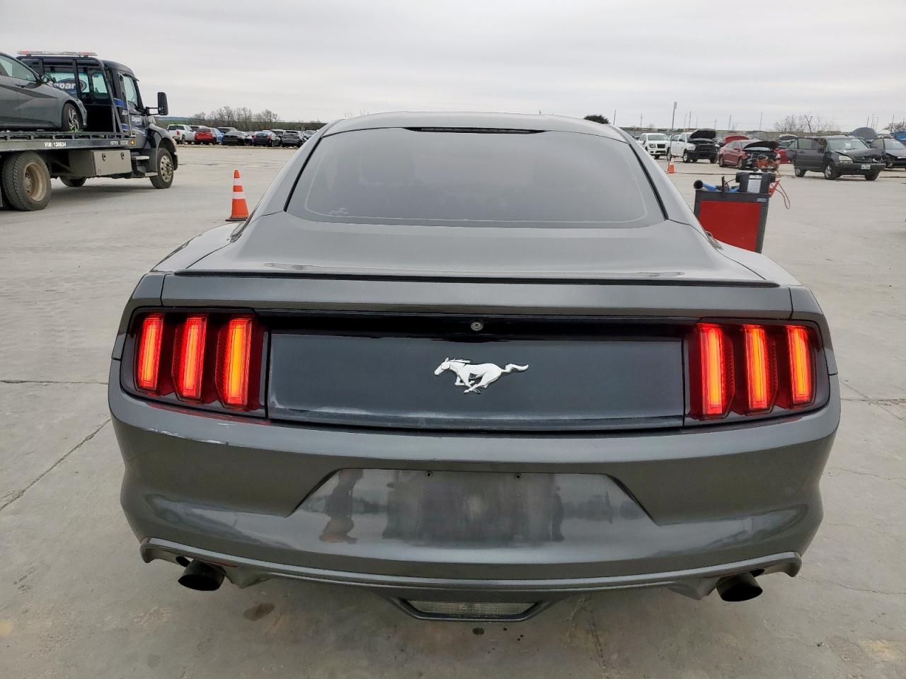 2016 Ford Mustang - Image 6