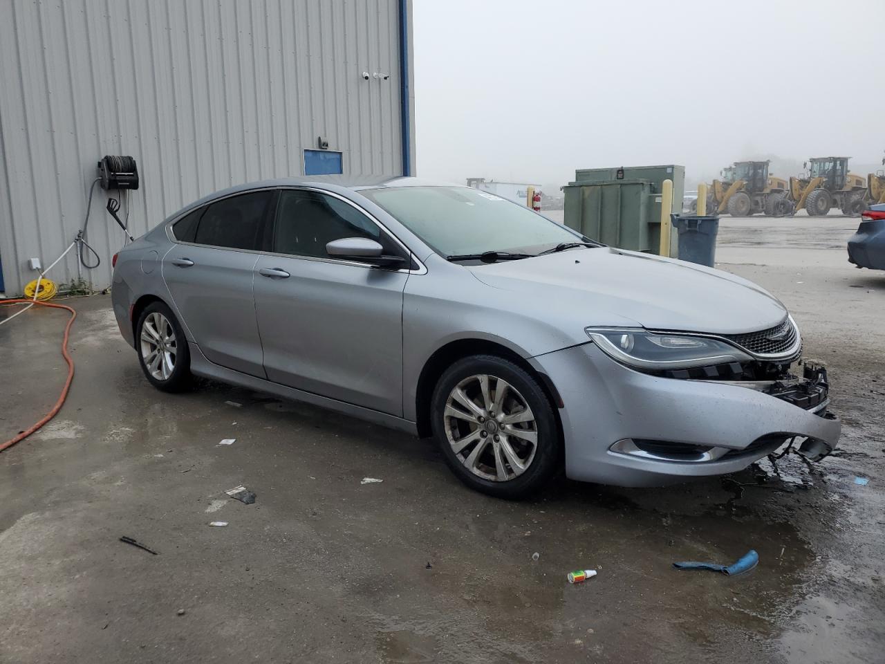 2015 Chrysler 200 - Image 4