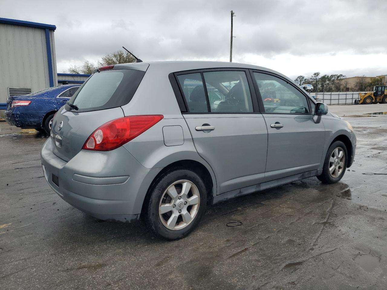 2007 Nissan Versa - Image 3