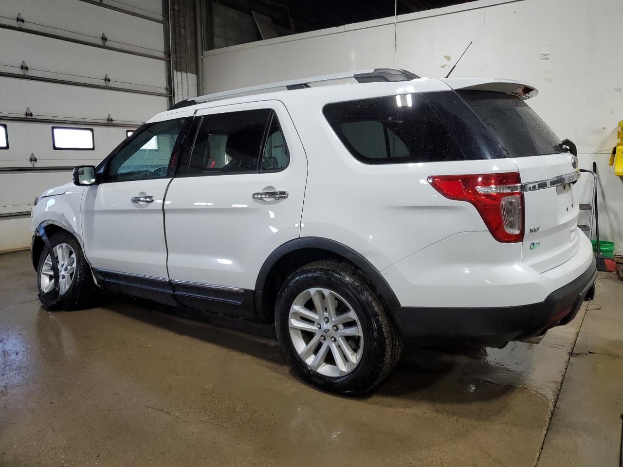 2013 Ford Explorer - Image 2