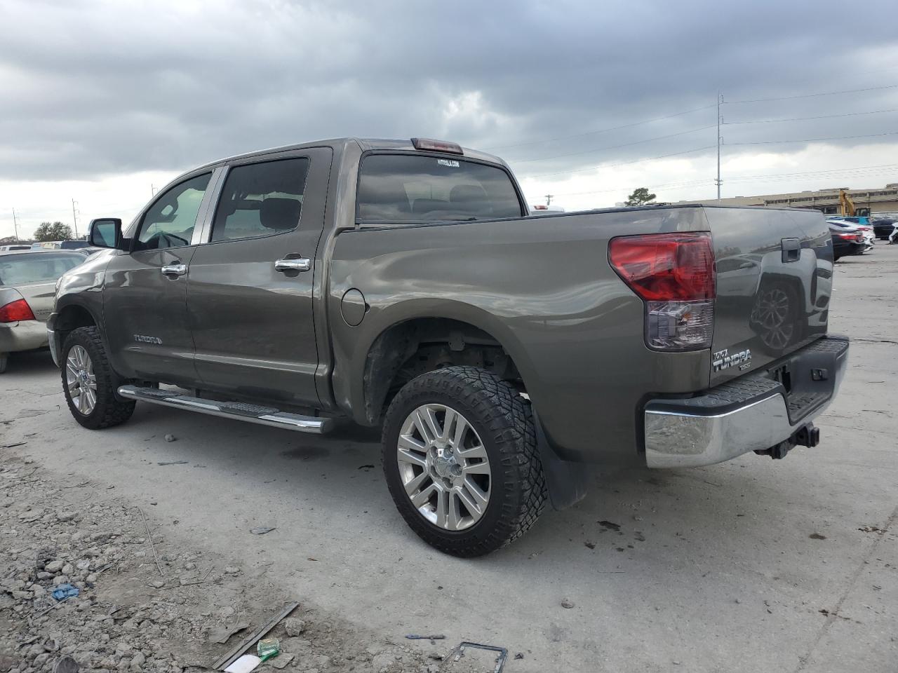 2013 Toyota Tundra - Image 2