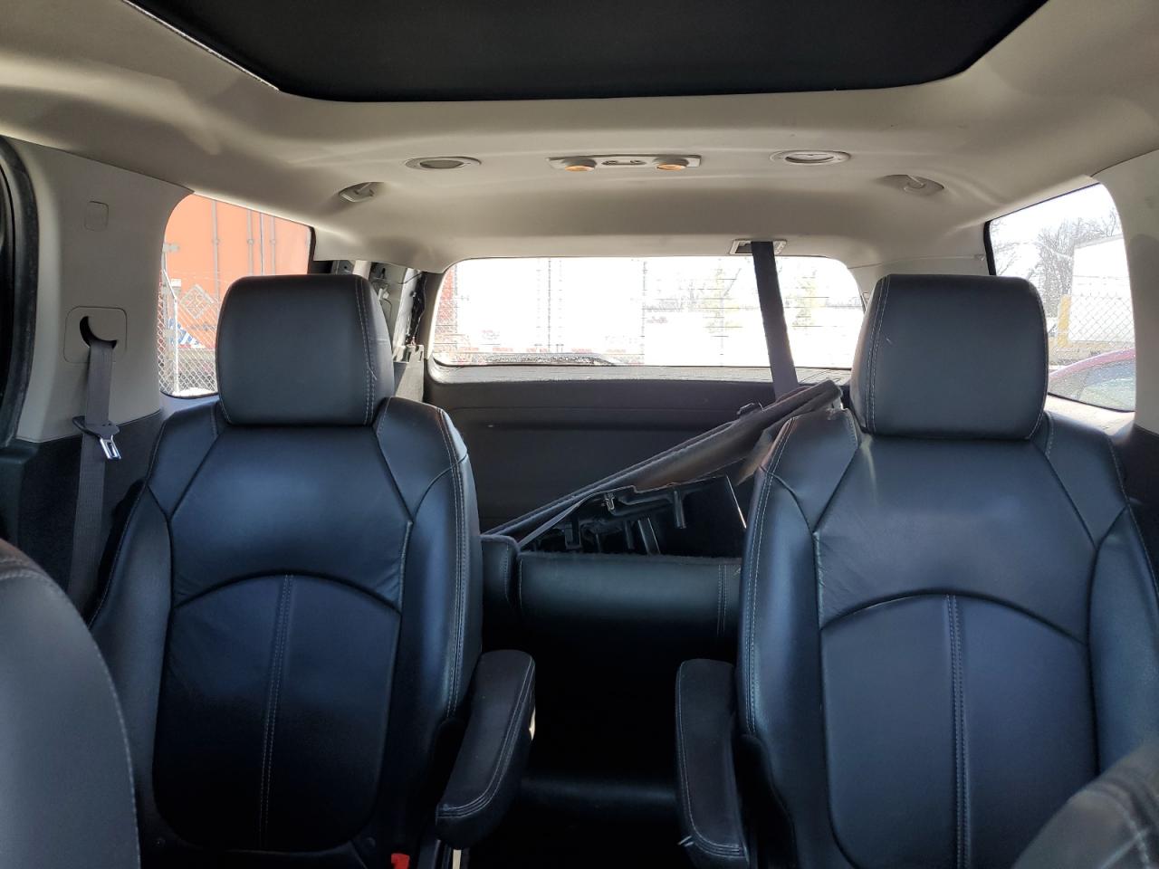 2015 GMC Acadia - Image 10