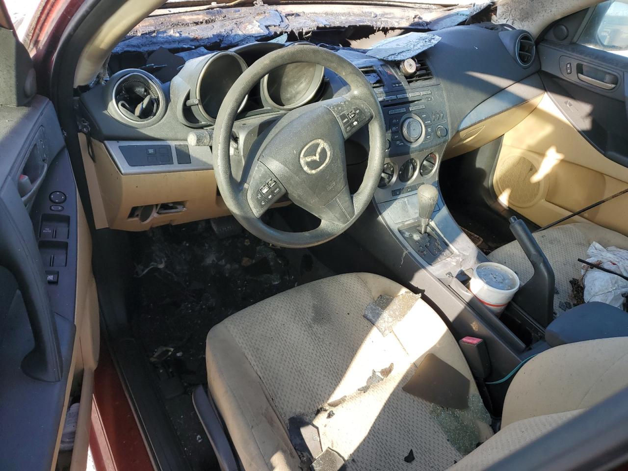 2011 Mazda 3 - Image 8