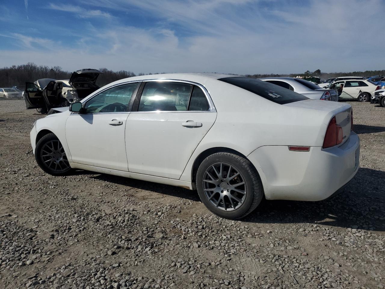 2011 Chevrolet Malibu - Image 2