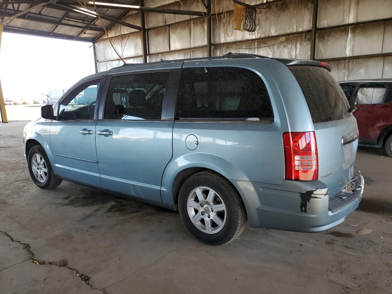 2010 Chrysler Town & Country - Image 2