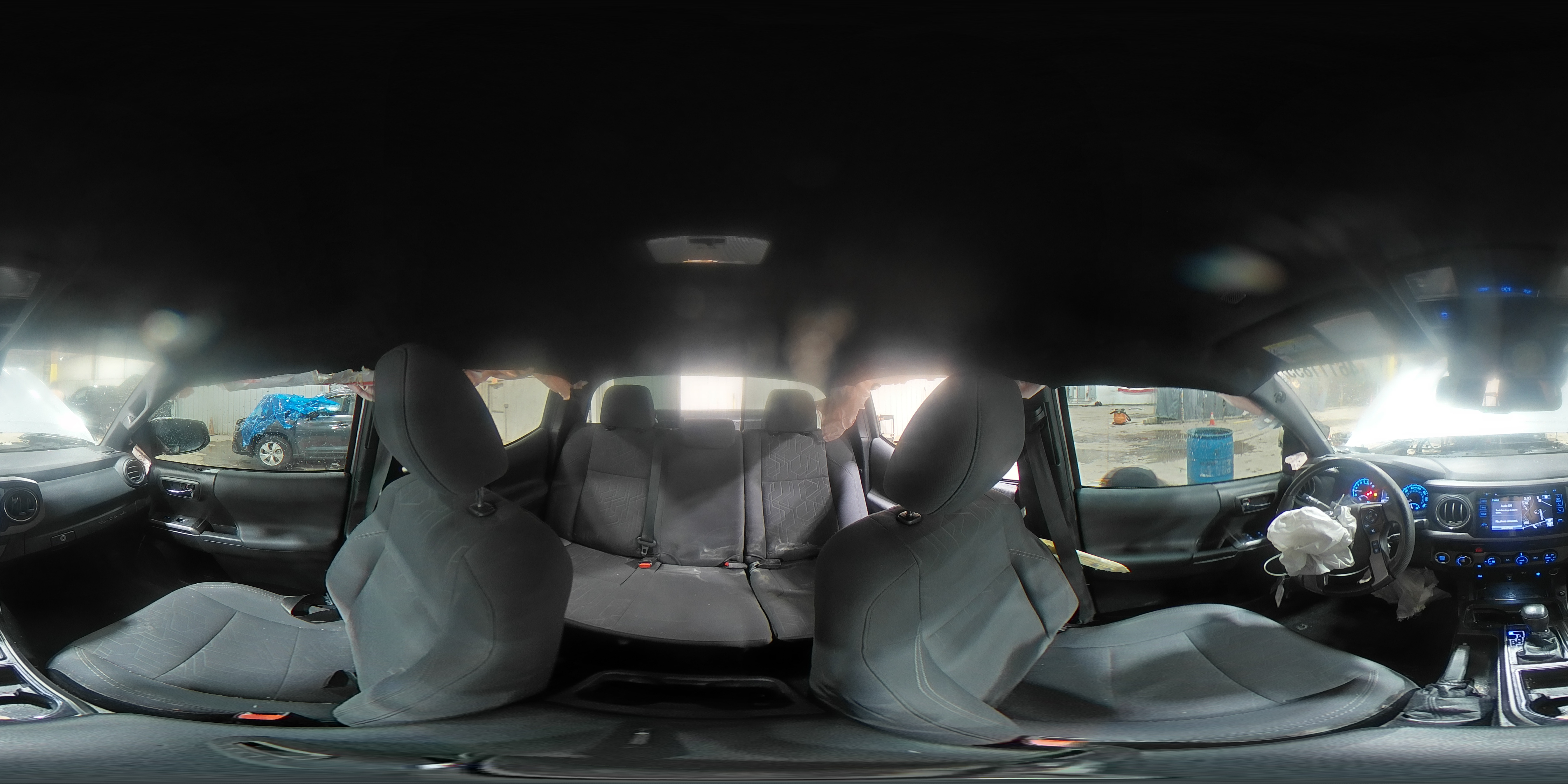 2019 Toyota Tacoma - Image 15