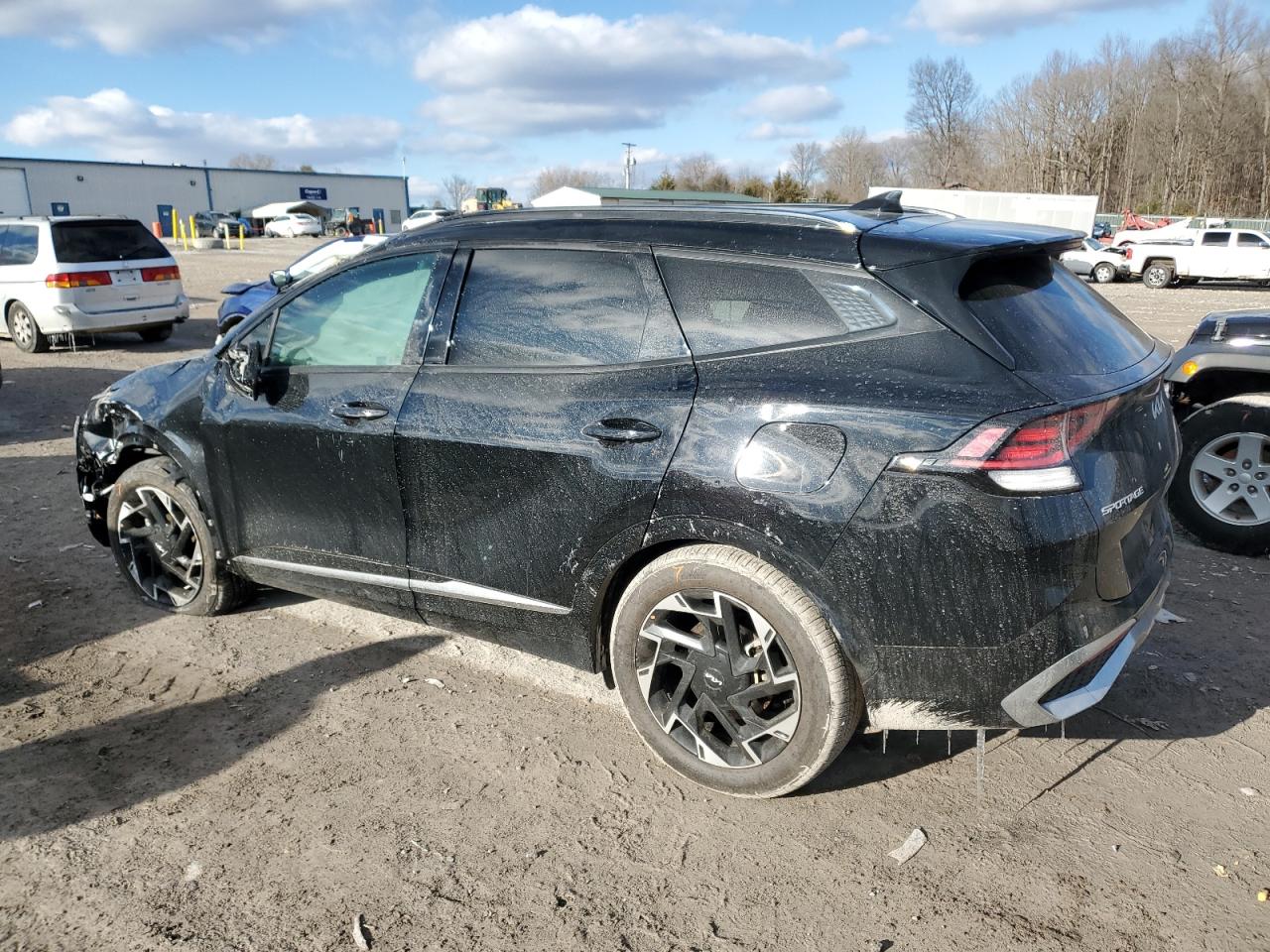 2023 Kia Sportage - Image 2