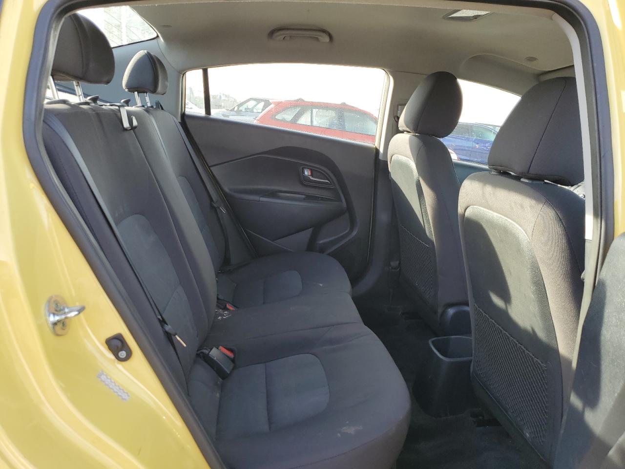 2016 Kia Rio - Image 10