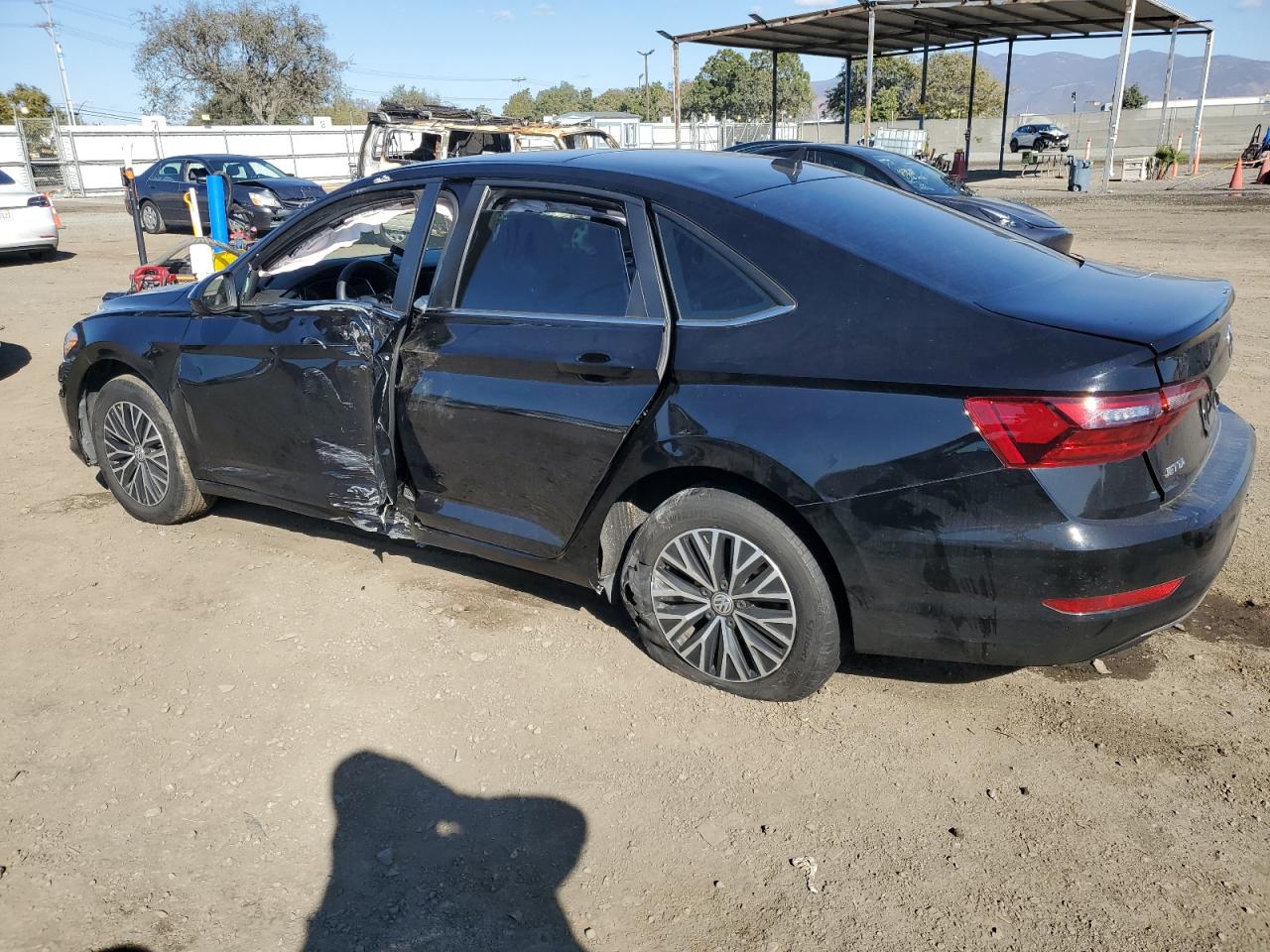 2020 Volkswagen Jetta - Image 2