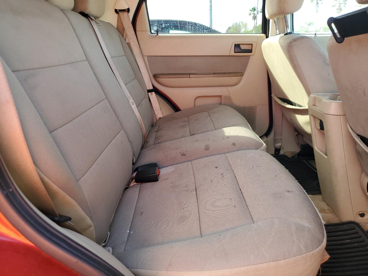 2011 Ford Escape - Image 11
