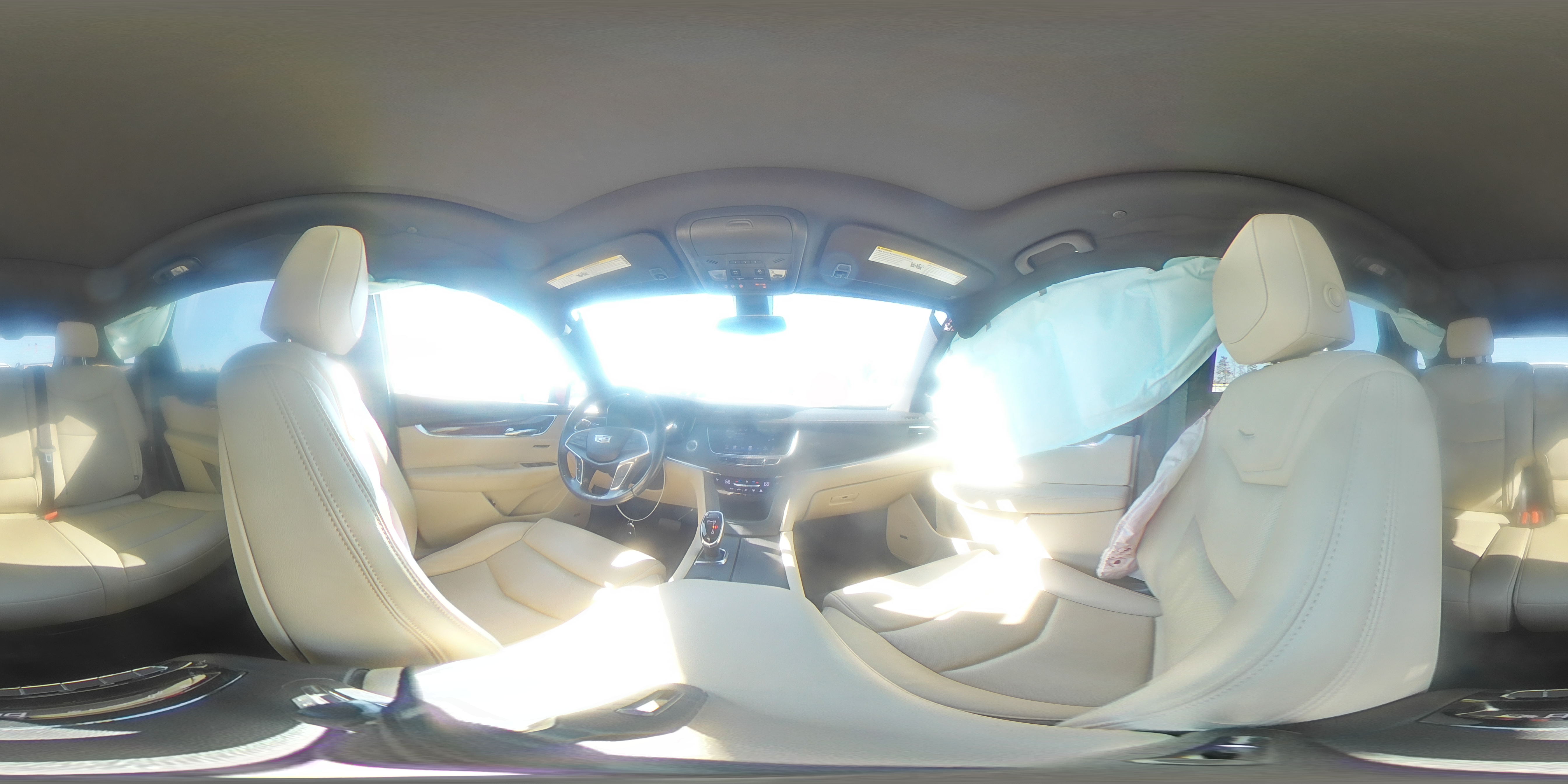 2019 Cadillac XT5 - Image 15