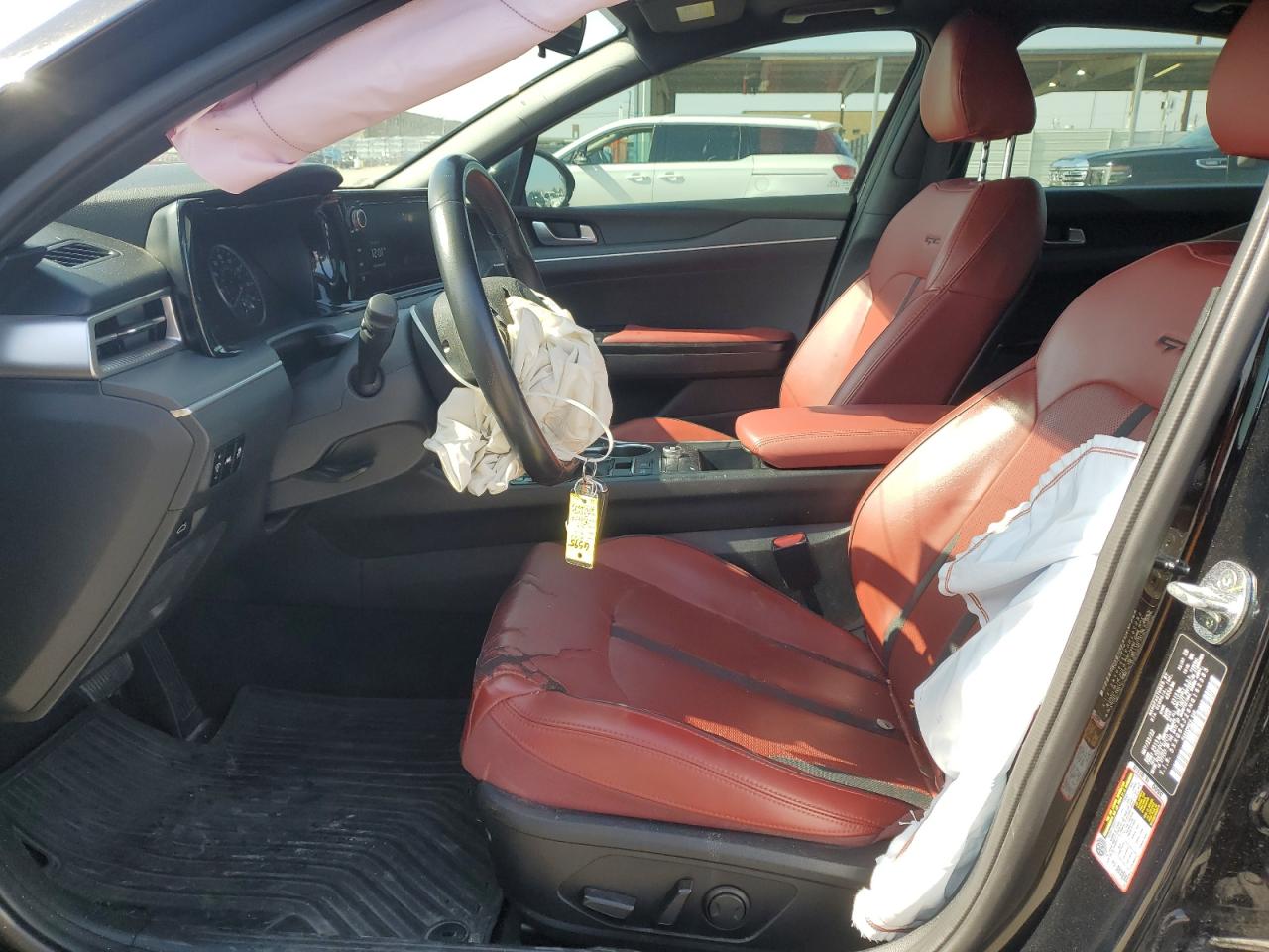 2022 Kia K5 - Image 7
