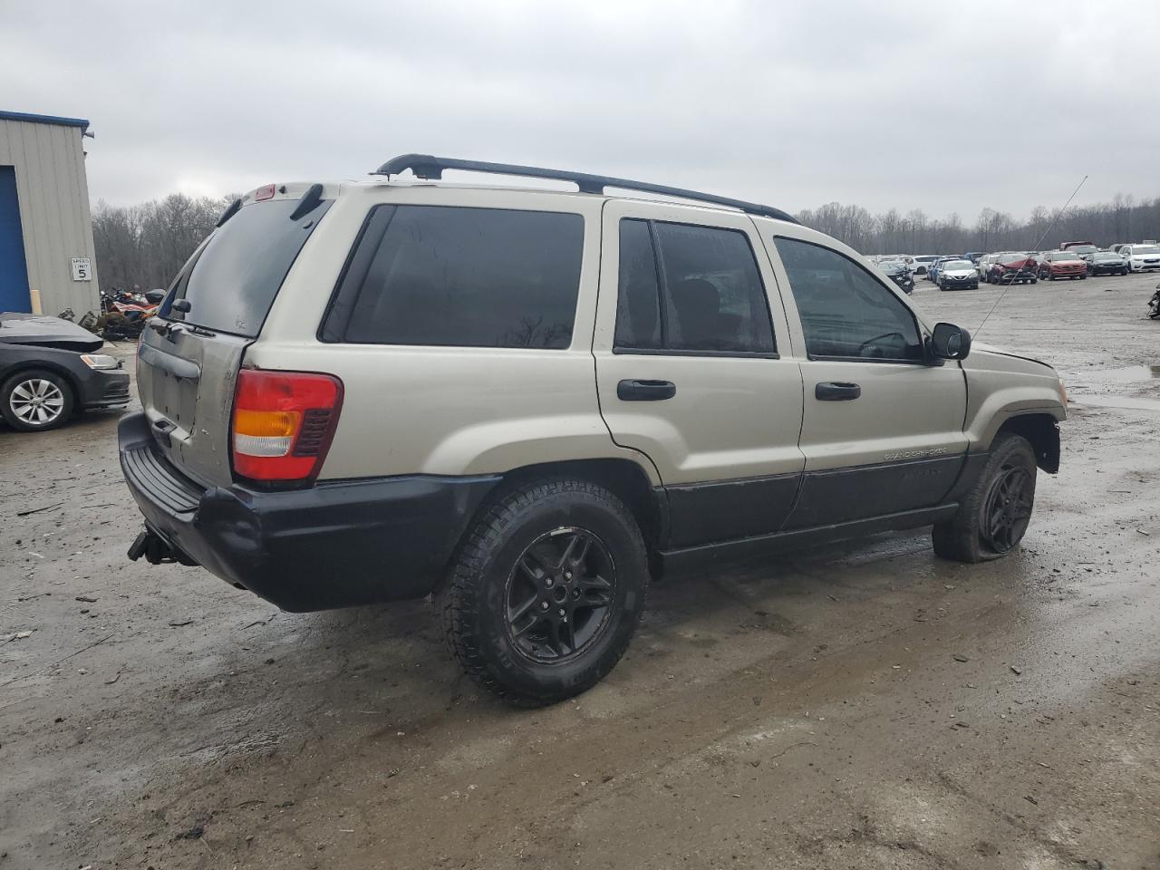 2004 Jeep Grand Cherokee - Image 3